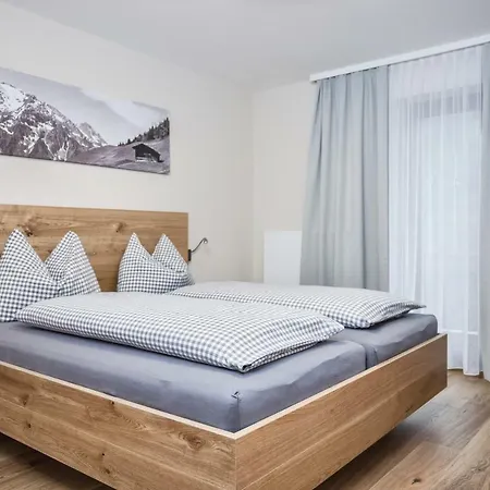 Hillside Apartments Pircher Fuegen Exterior photo